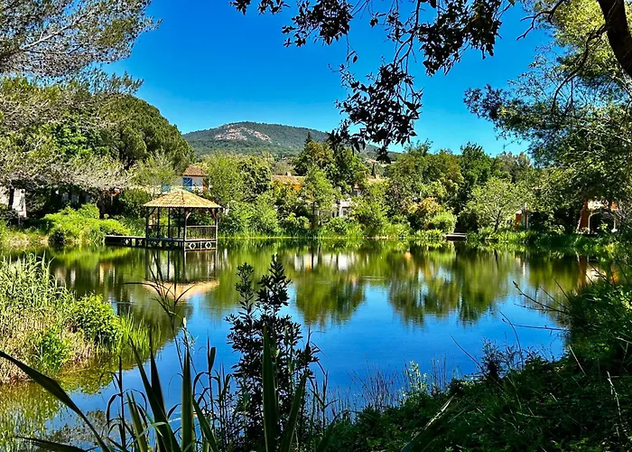 Les Restanques Iris 2124 그리모