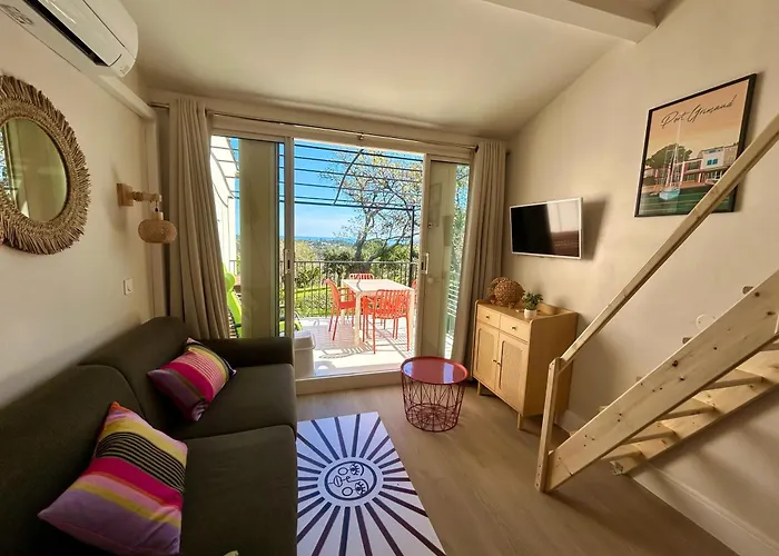 아파트 Les Restanques Iris 2124 *