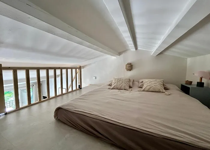 아파트 Les Restanques Iris 2124 *